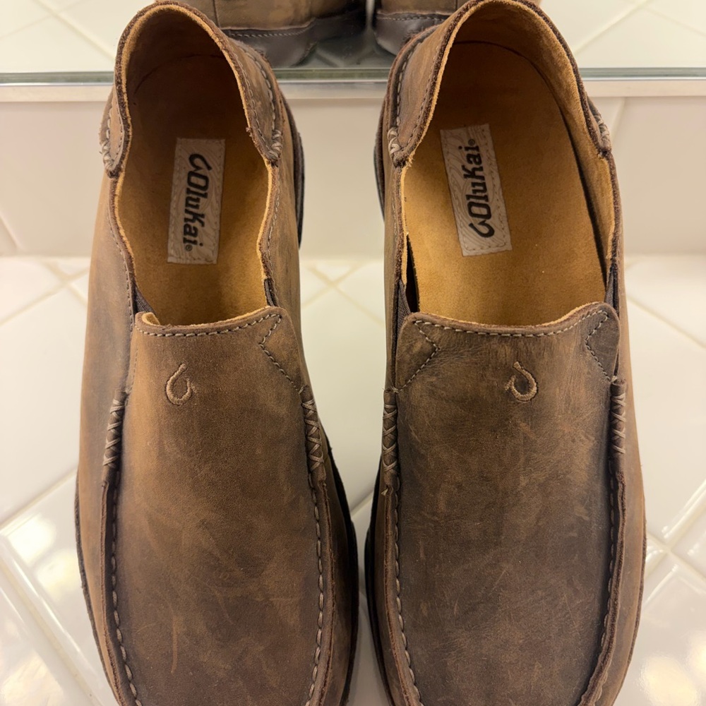 OluKai Men's Distressed Brown Loafers